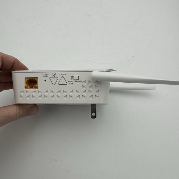 NETGEAR AC1200 Wi-Fi Range Extender (EX6150) Dual Band w/ Antennas - Picture 4 of 8